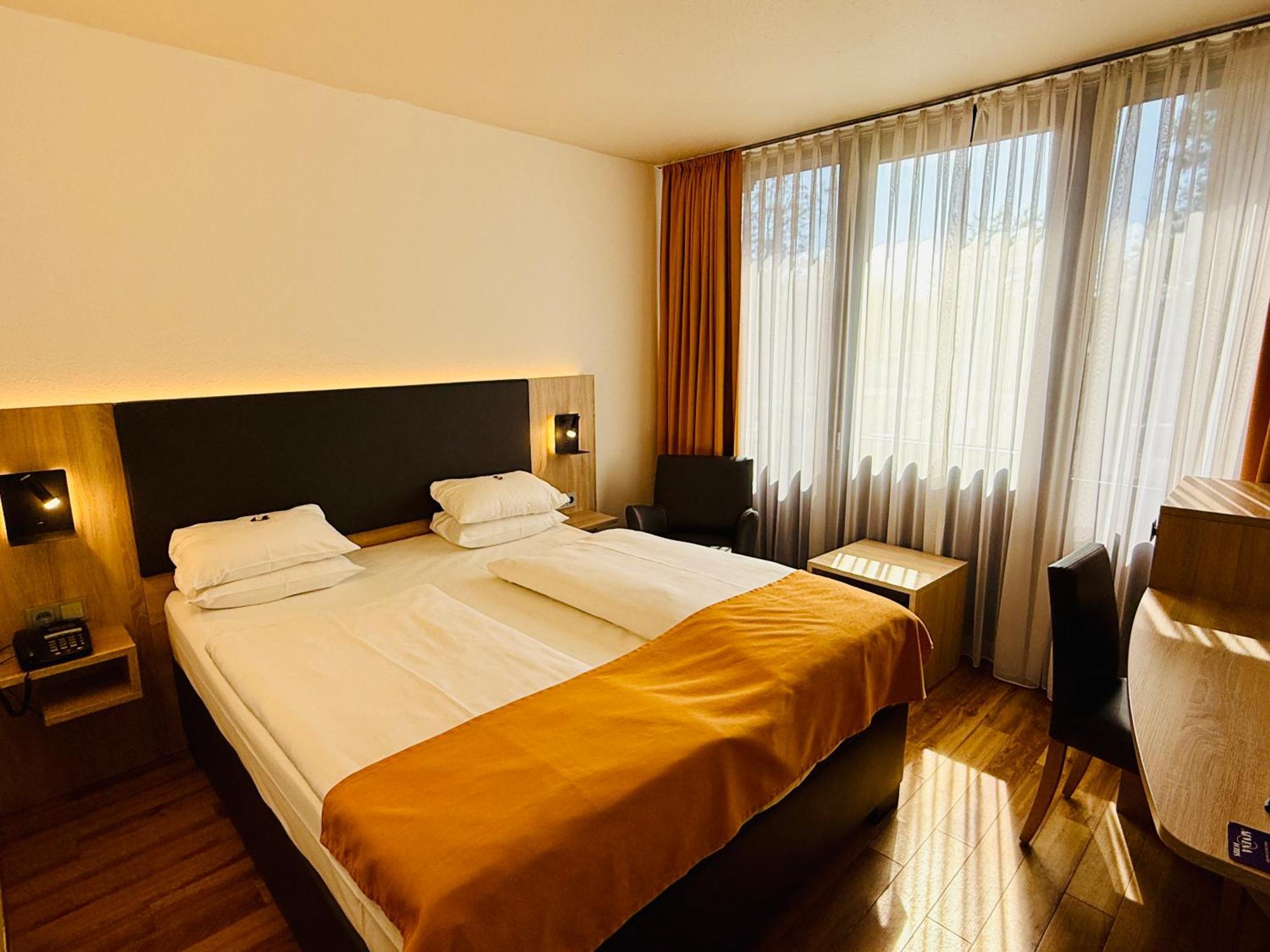 Arvena Messe Hotel Núremberg Exterior foto